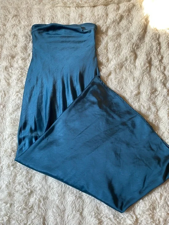 Showpo Teal Blue Satin Cowl-Back Maxi Dress - Picture 5 of 8